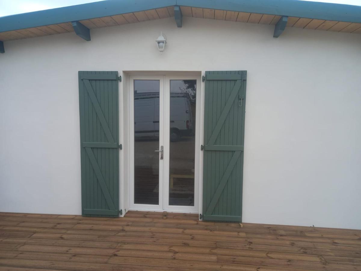 Une Petite Maison Et Sa Prairie Villefargeau Esterno foto